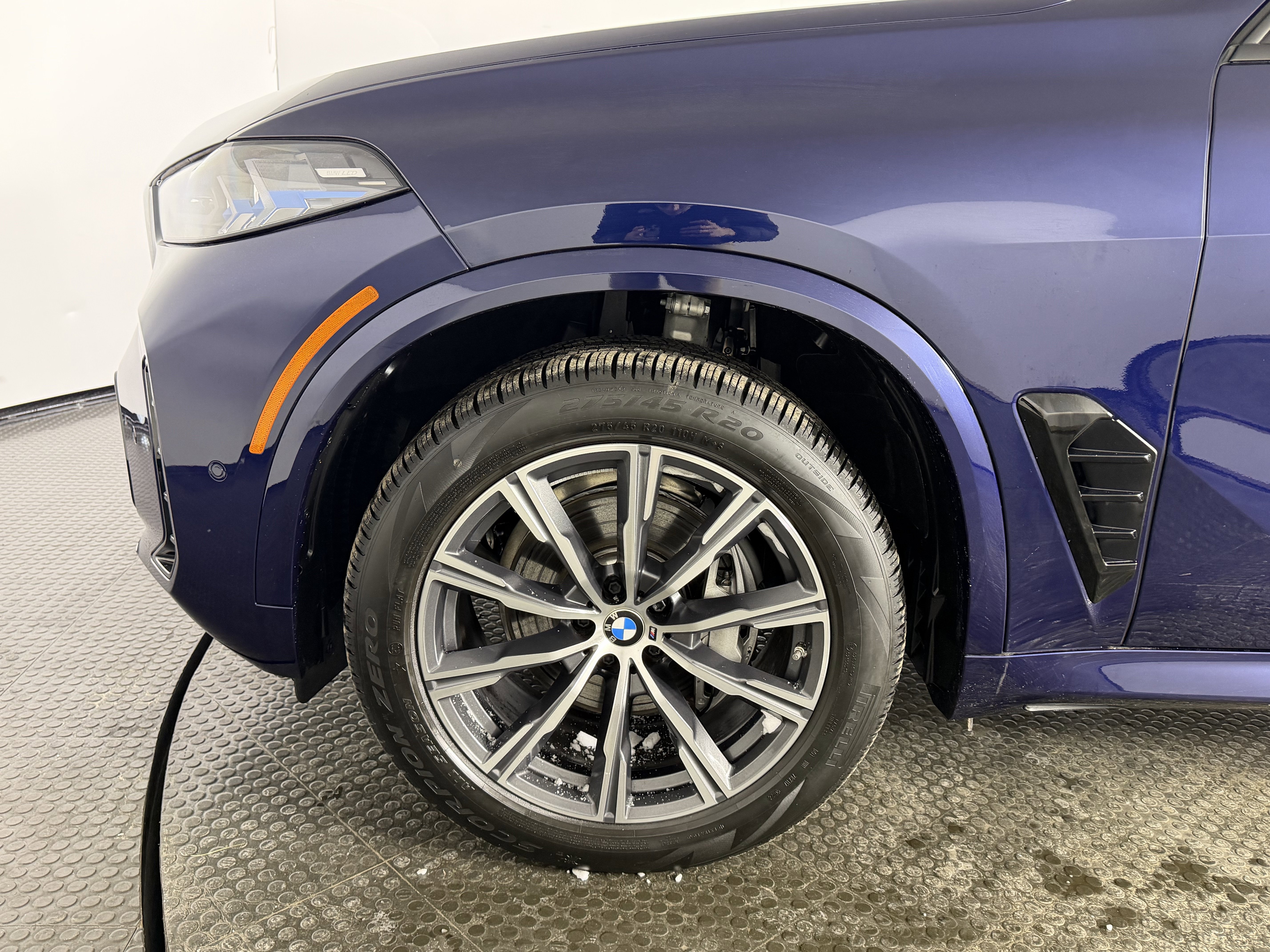 Certified 2025 BMW X5 xDrive40i image 7