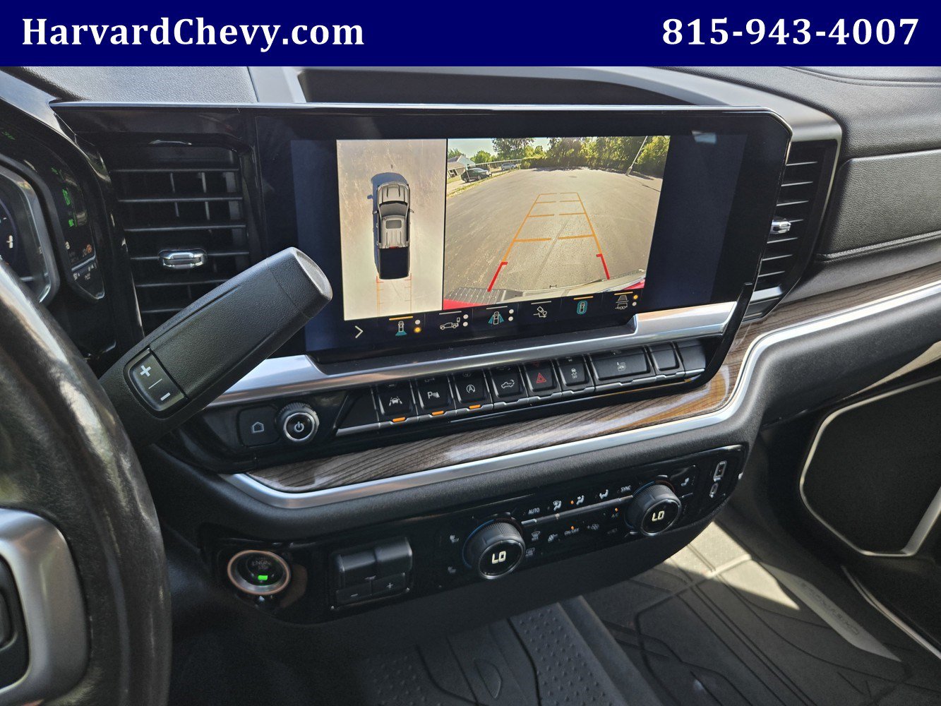 Used 2022 Chevrolet Silverado 1500 LT w/ Texas Edition Plus RWD image 9