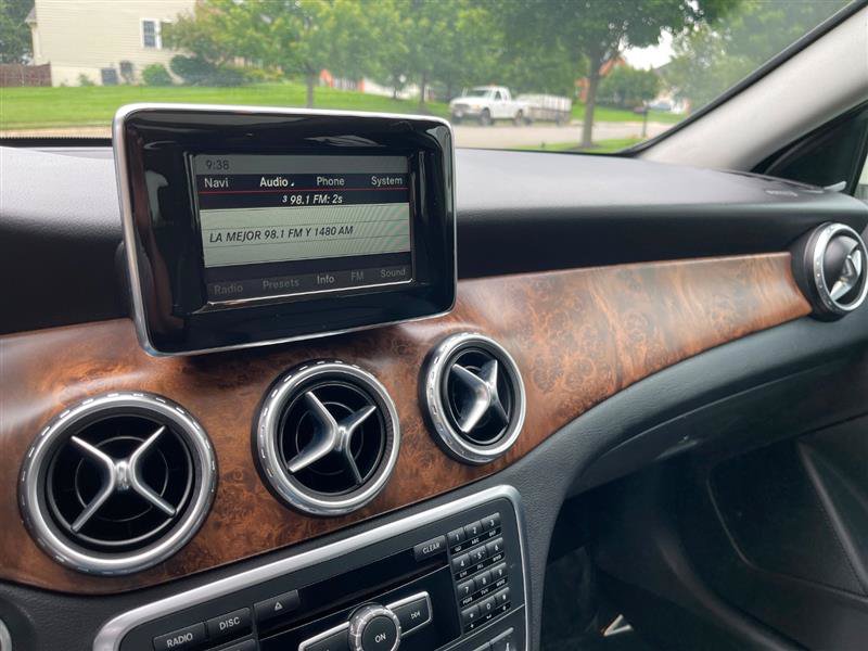 Used 2015 Mercedes-Benz GLA 250 4MATIC image 89
