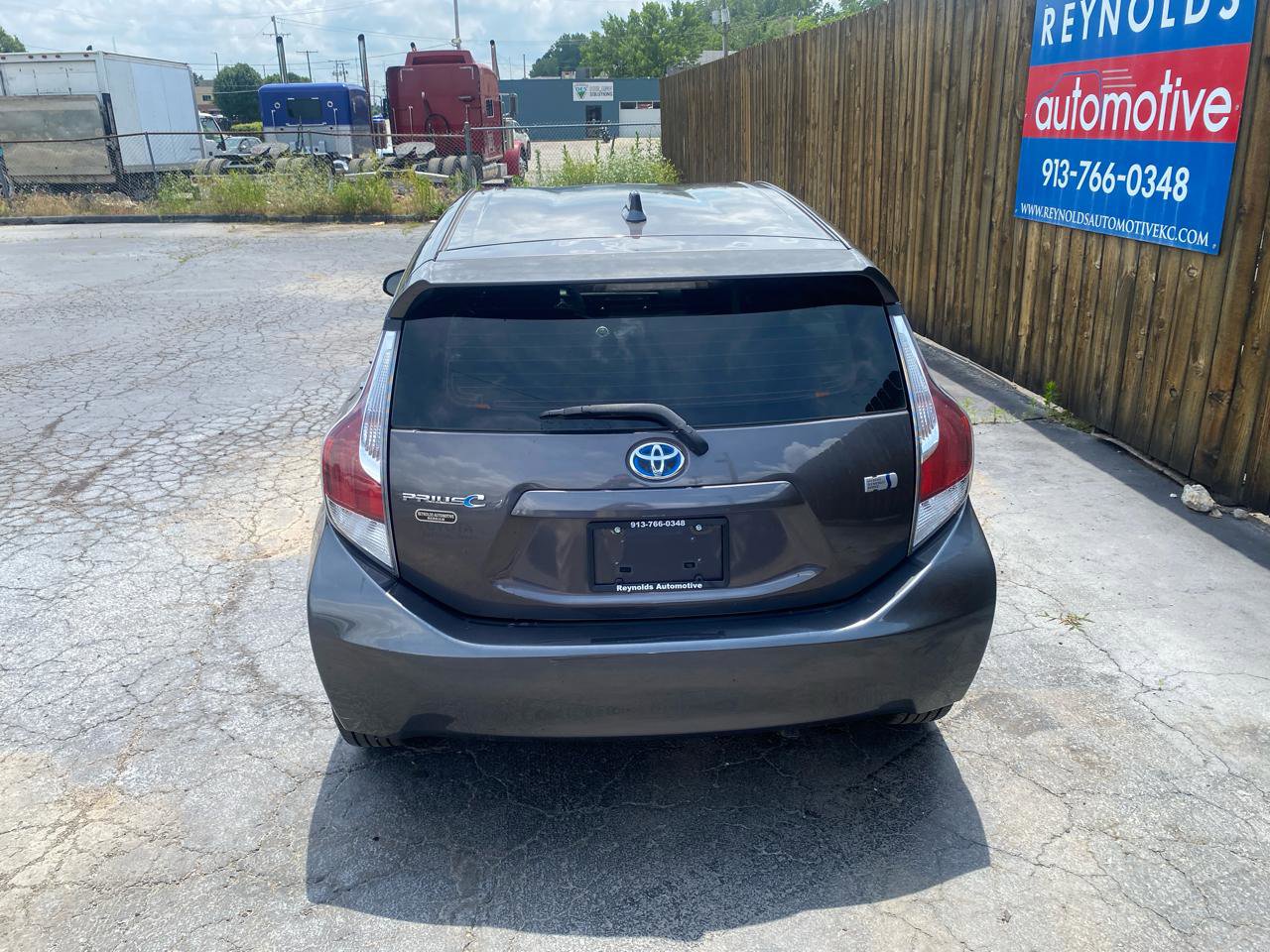 Used 2015 Toyota Prius C Two FWD image 7