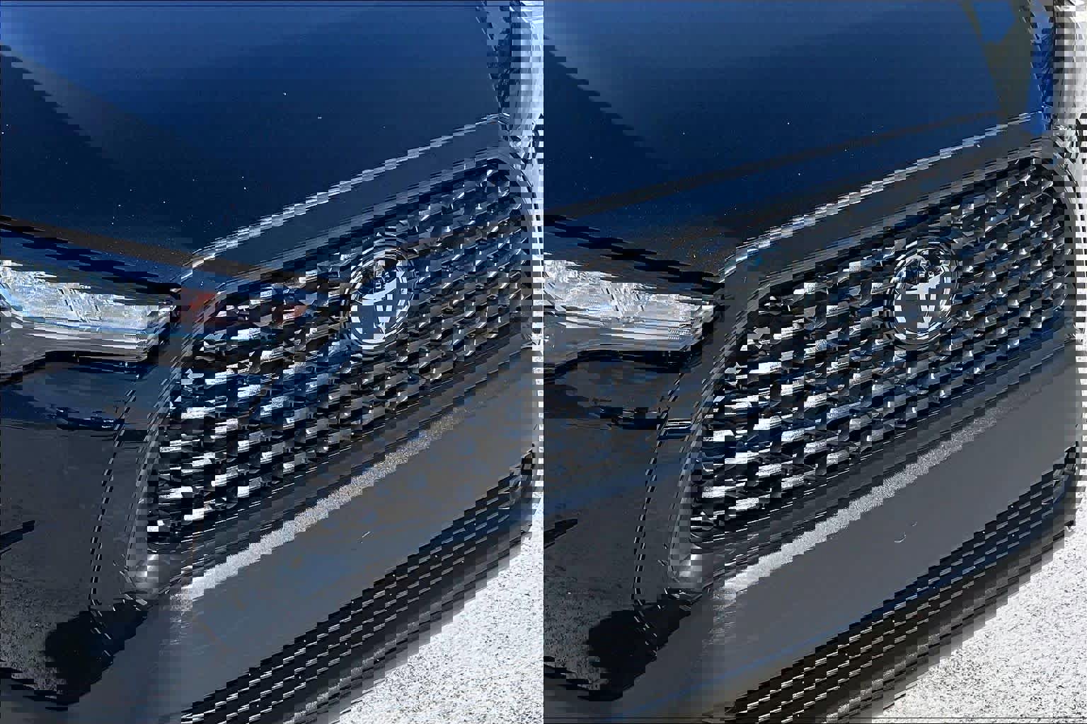 Used 2024 Toyota Corolla Cross LE w/ Moonroof Package image 30