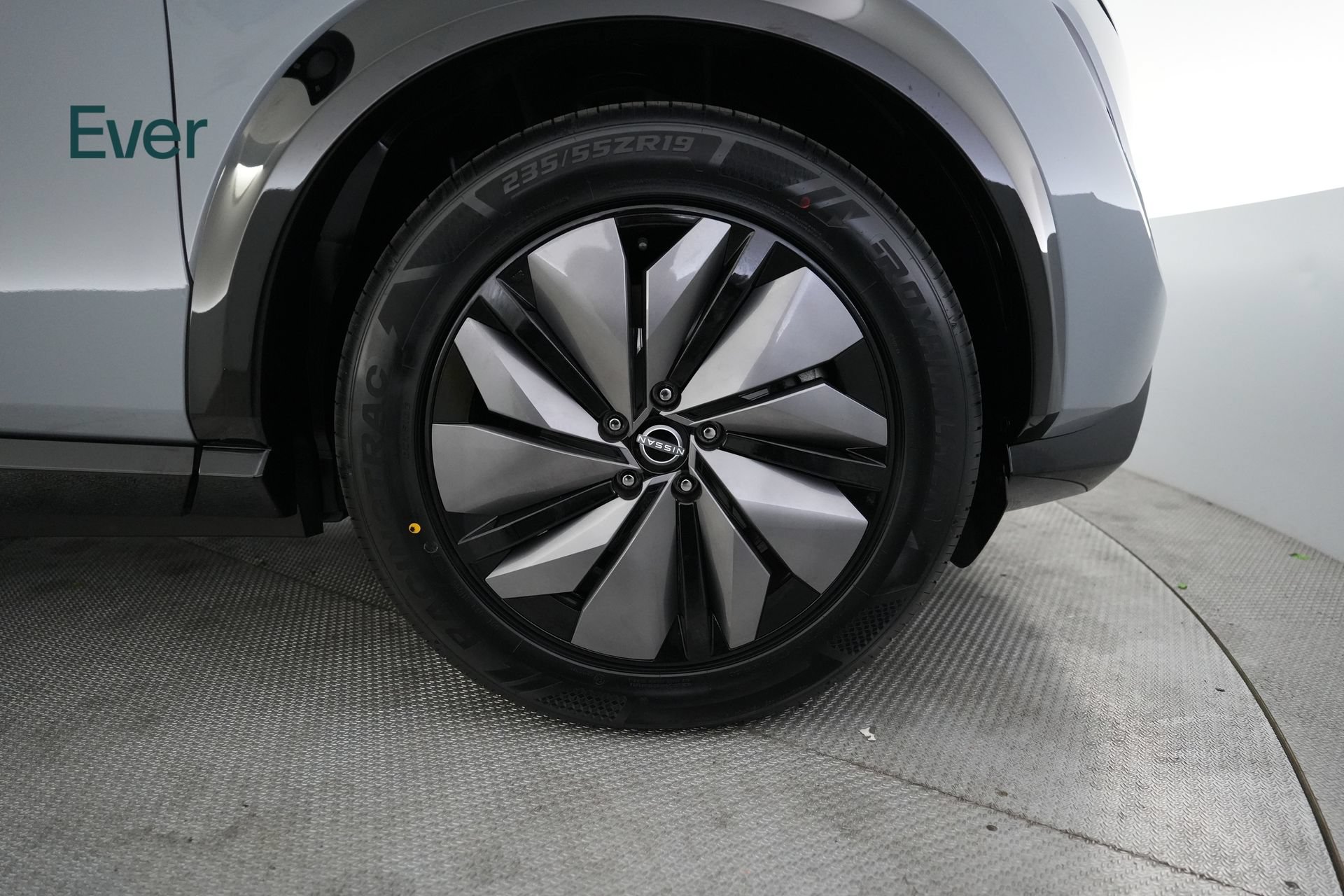 Used 2024 Nissan Ariya AWD image 20