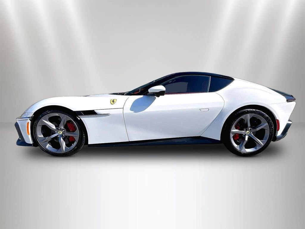 Used 2026 Ferrari 12Cilindri image 5