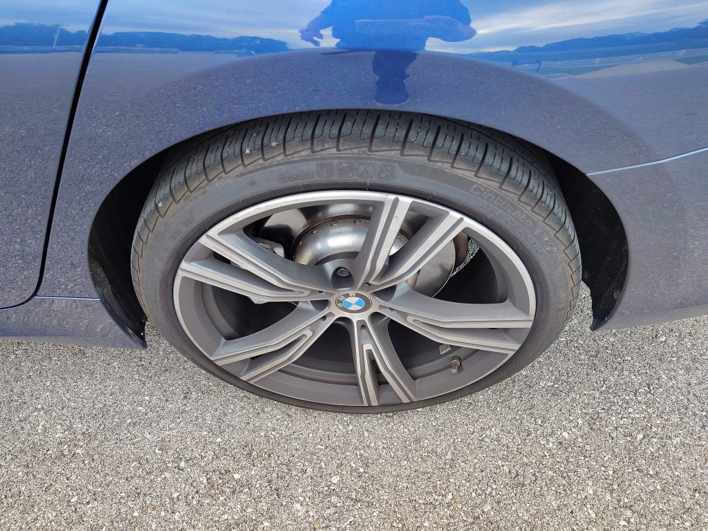 Used 2024 BMW 330i Sedan w/ Convenience Package RWD image 9