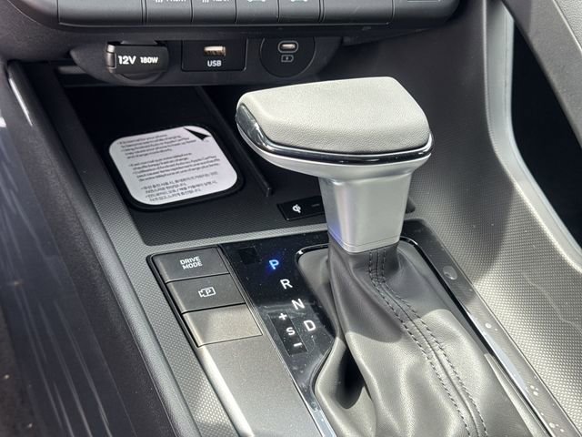 New 2026 Hyundai Elantra Sport FWD image 18