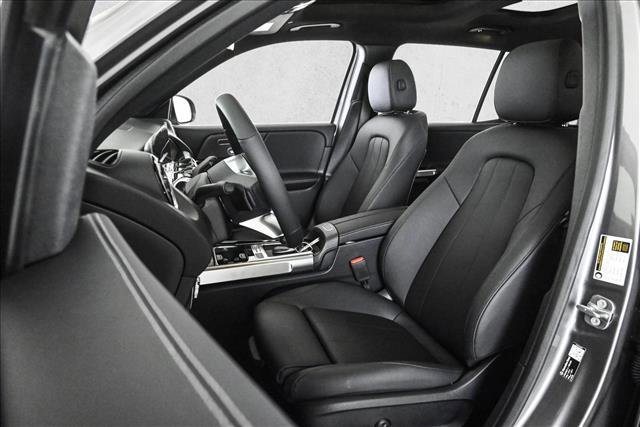 New 2026 Mercedes-Benz GLB 250 4MATIC image 18