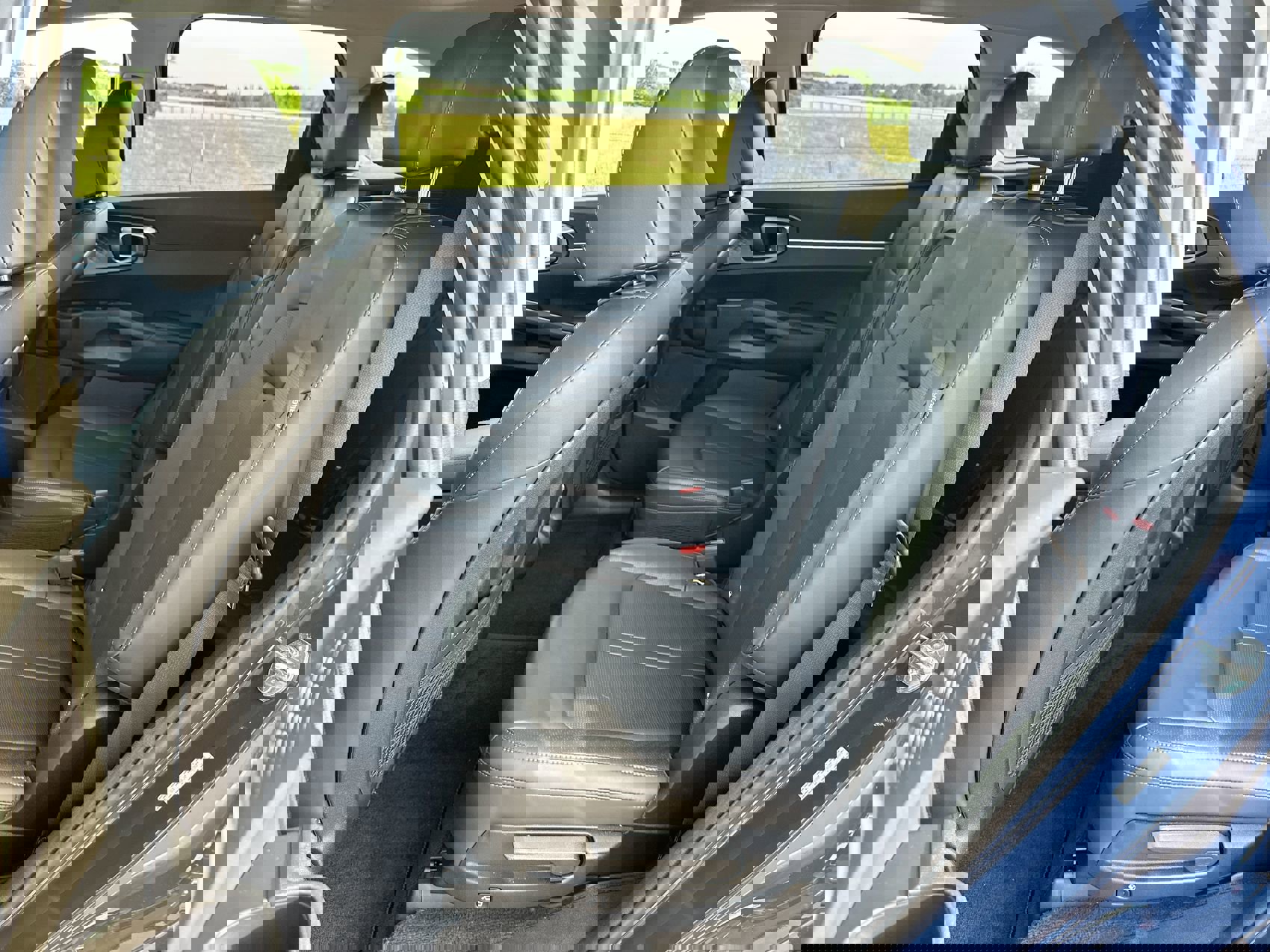 Used 2025 Kia Sorento EX w/ Panoramic Sunroof Package FWD image 22