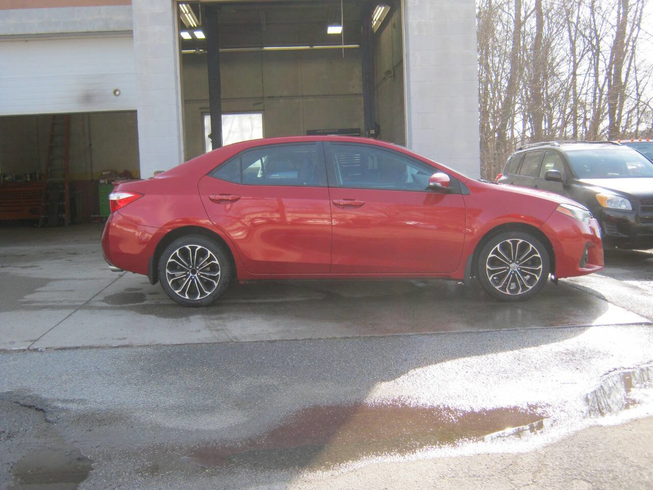 Used 2014 Toyota Corolla S image 4
