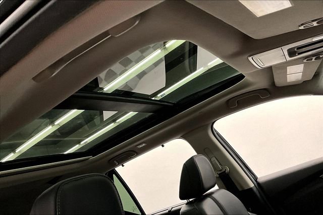 Used 2025 Honda Pilot Touring image 21