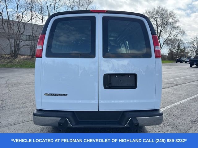 Used 2024 Chevrolet Express 2500 w/ Driver Convenience Package image 7