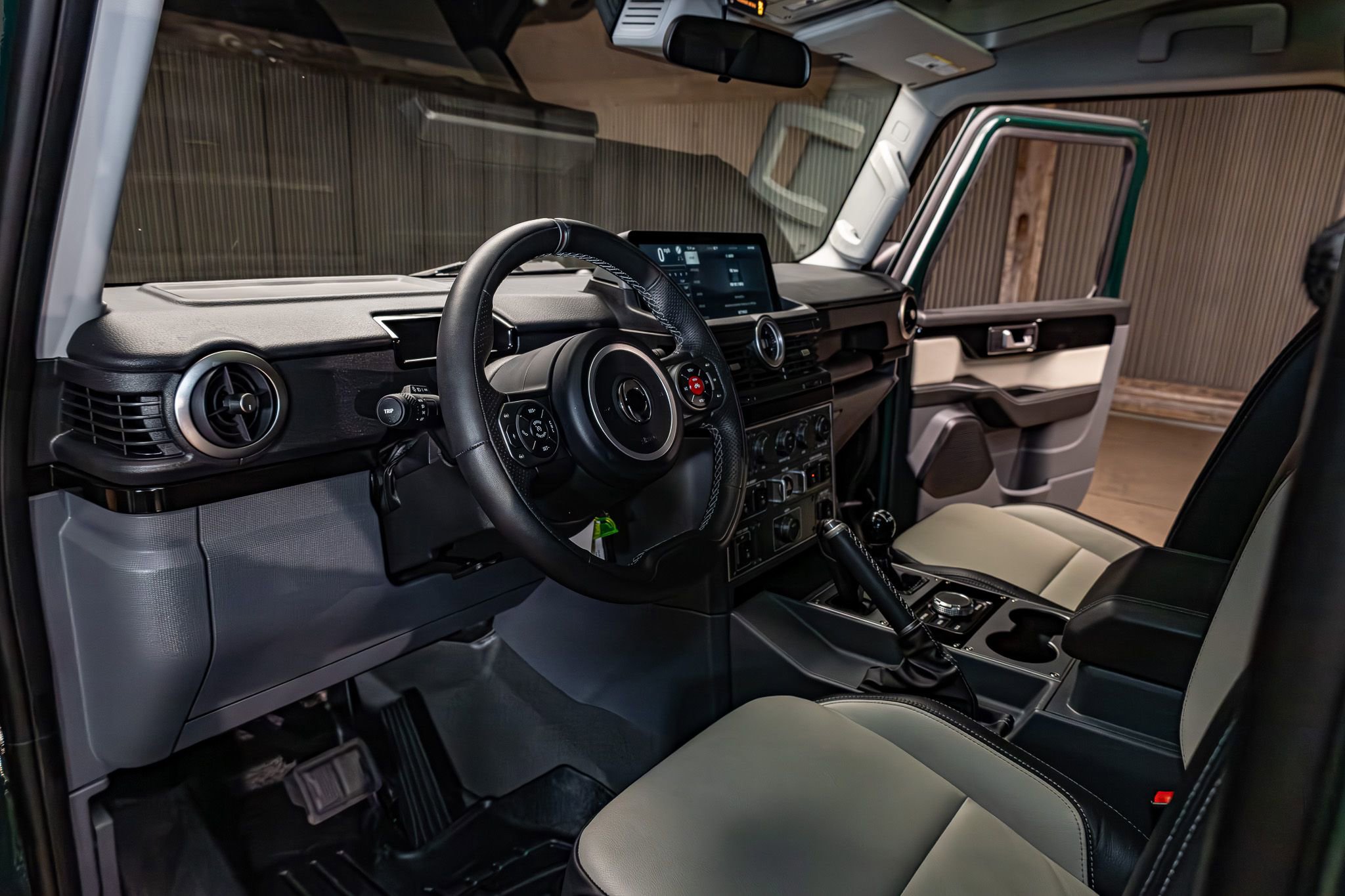 Used 2025 INEOS Grenadier Fieldmaster Edition image 15