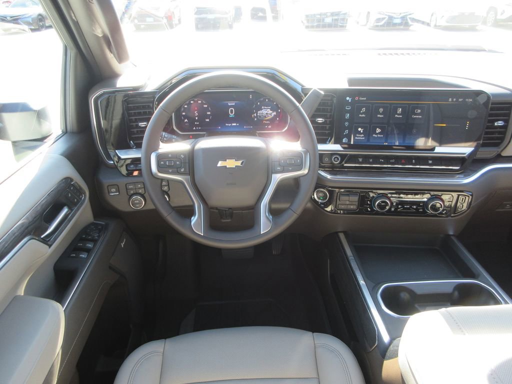 New 2026 Chevrolet Silverado 3500 LTZ w/ LTZ Premium Package image 17