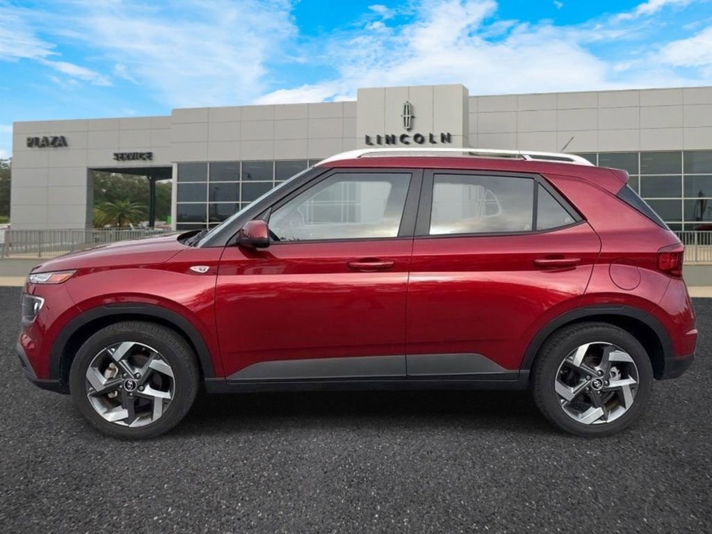 Used 2024 Hyundai Venue SEL image 8