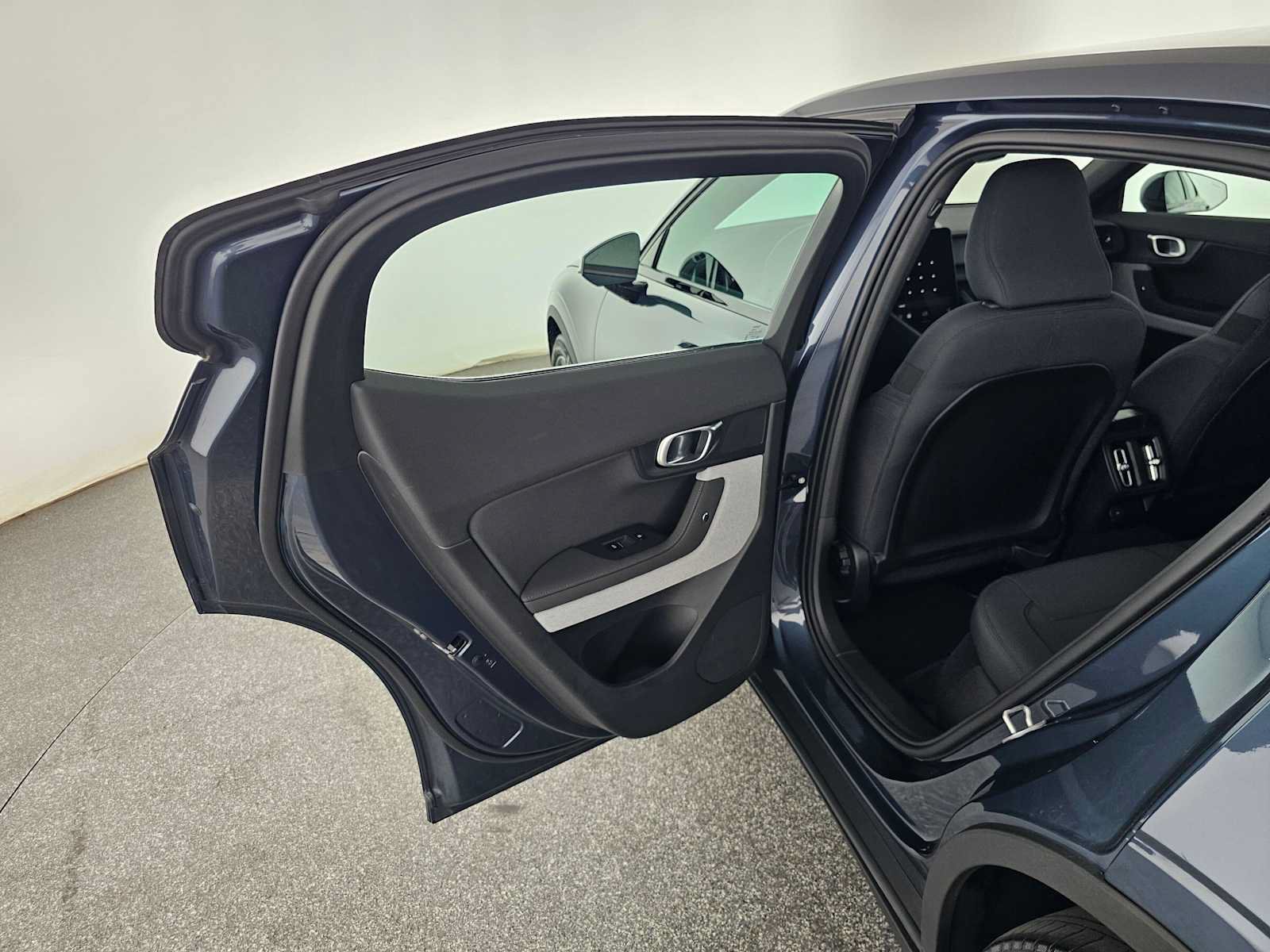 Used 2024 Polestar Polestar 2 AWD/4WD image 15