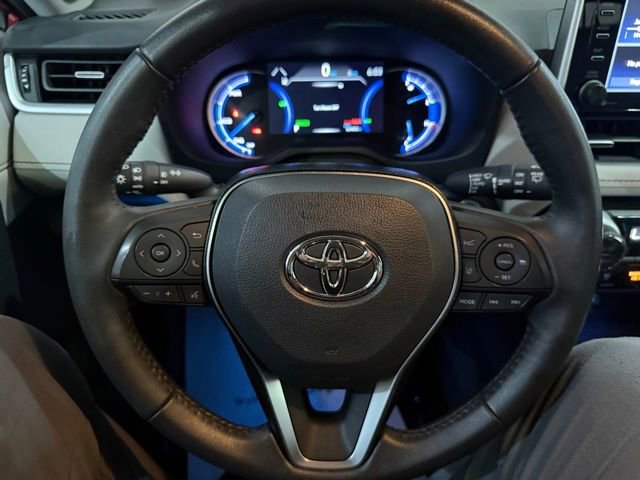 Used 2021 Toyota RAV4 Limited w/ Limited Grade Weather Package AWD/4WD image 18