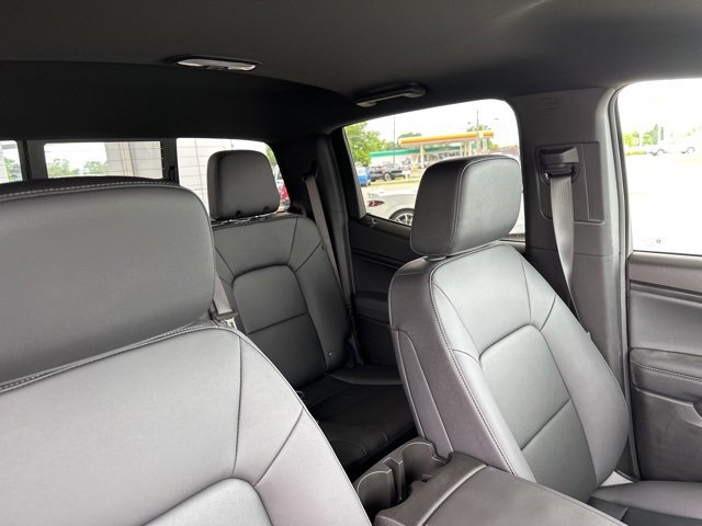 New 2025 Chevrolet Colorado LT w/ LT Convenience Package image 36