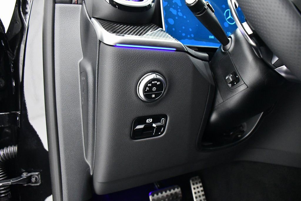 New 2026 Mercedes-Benz GLC 43 AMG 4MATIC image 9