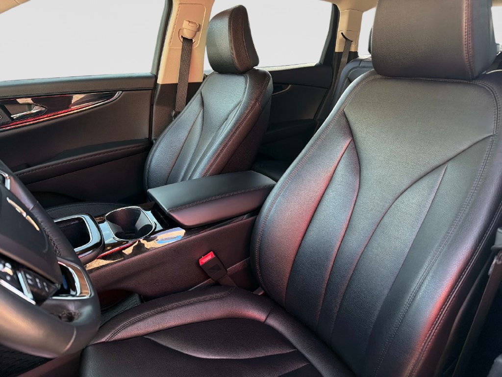 Used 2023 Lincoln Nautilus AWD w/ Premium Package image 21