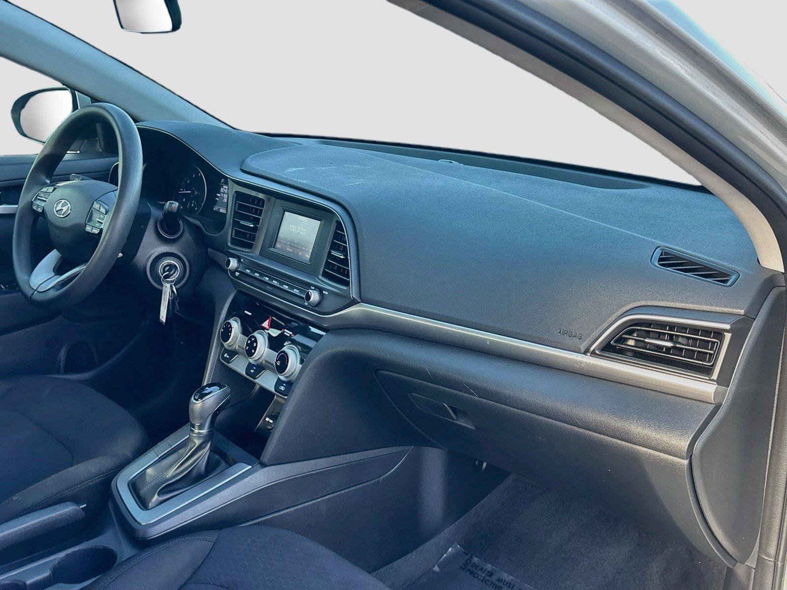 Used 2019 Hyundai Elantra SE w/ Cargo Package FWD image 26
