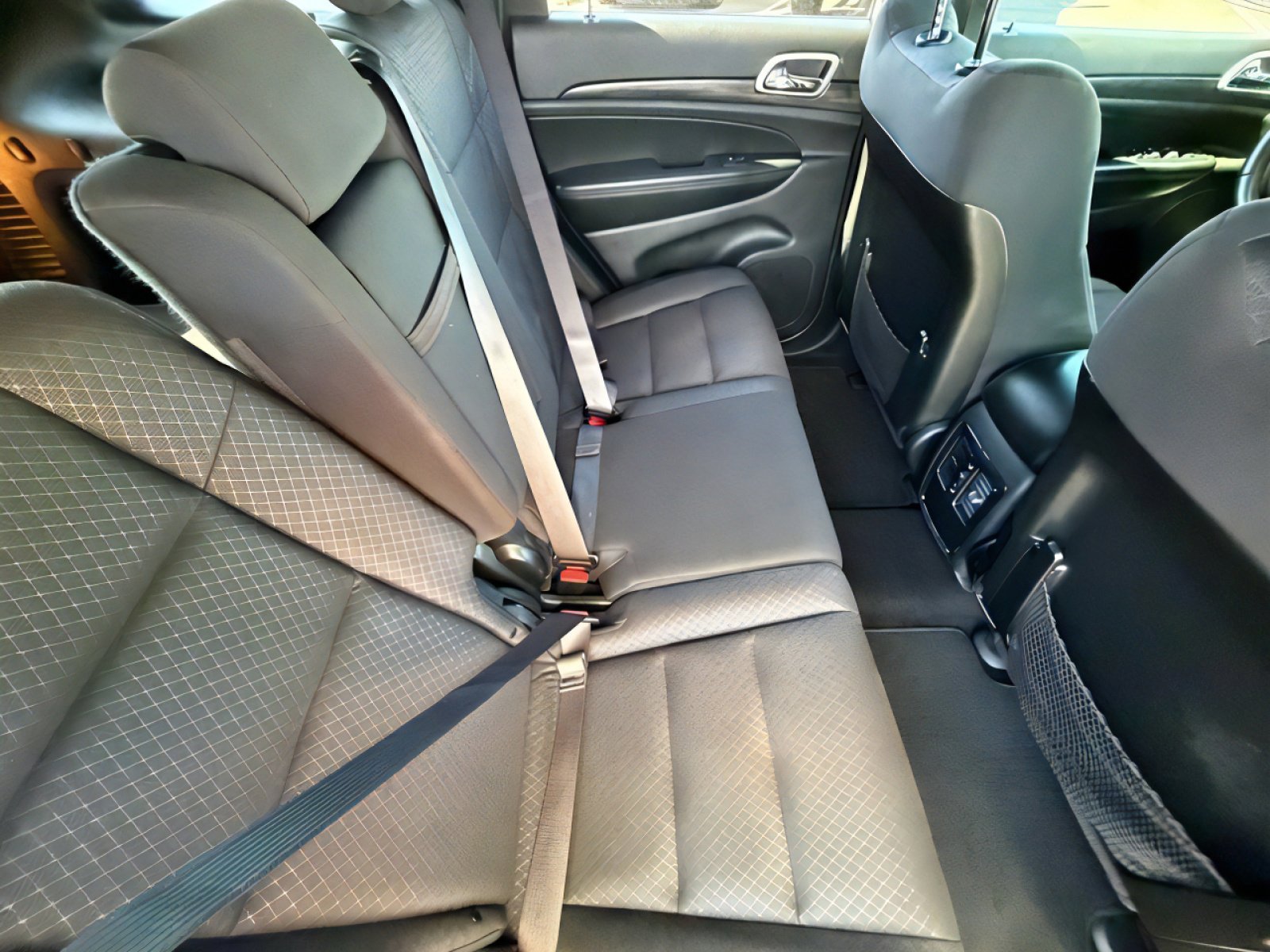 Used 2020 Jeep Grand Cherokee Laredo image 10