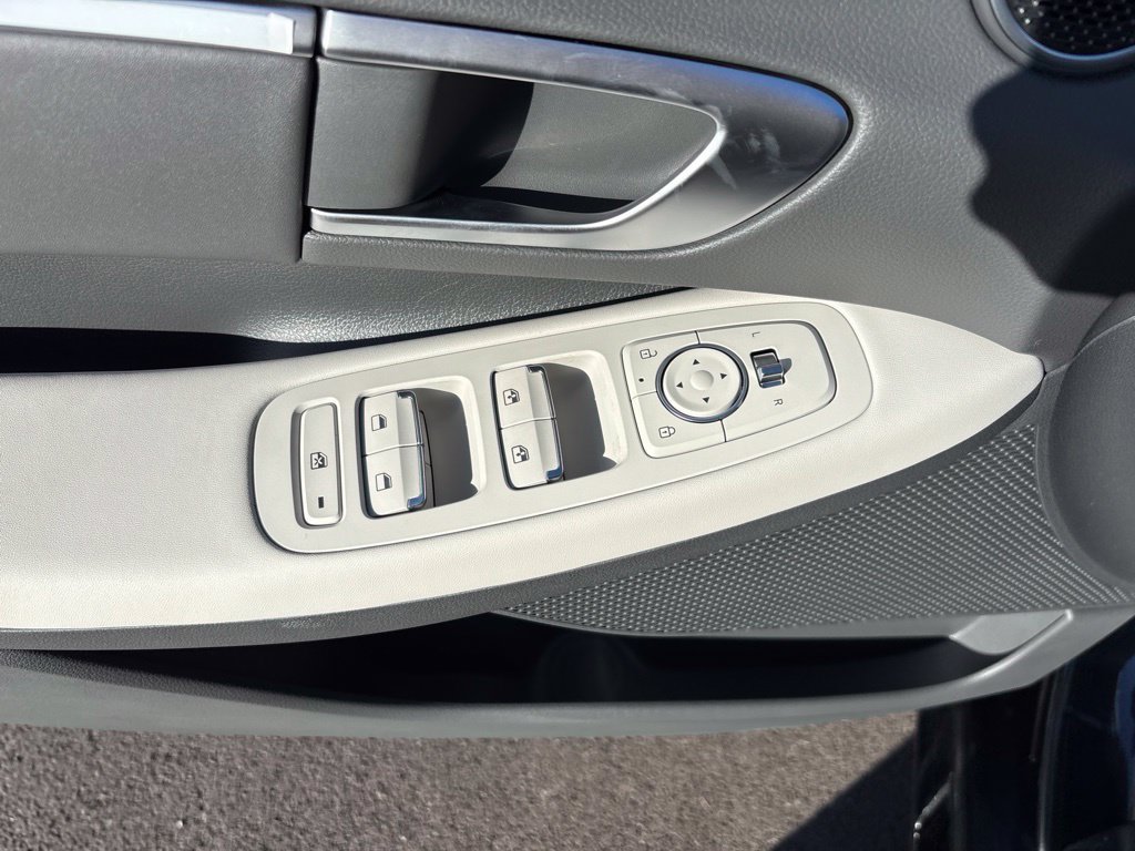New 2026 Hyundai Sonata SEL FWD image 12