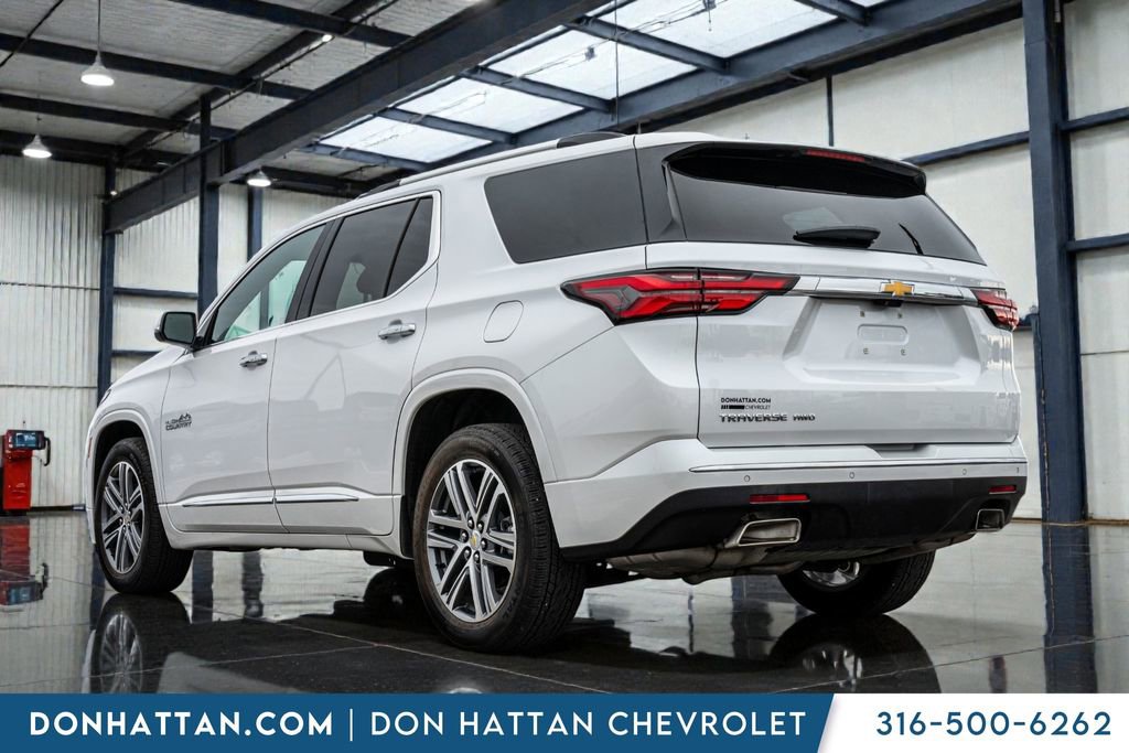 Used 2023 Chevrolet Traverse High Country image 32