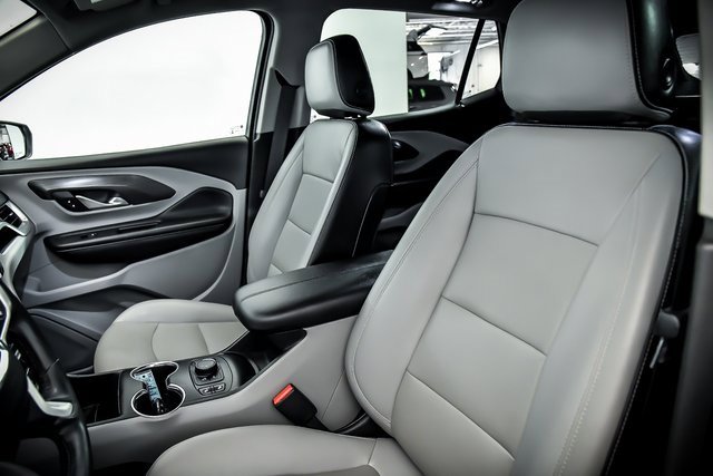 Used 2022 GMC Terrain SLT image 12