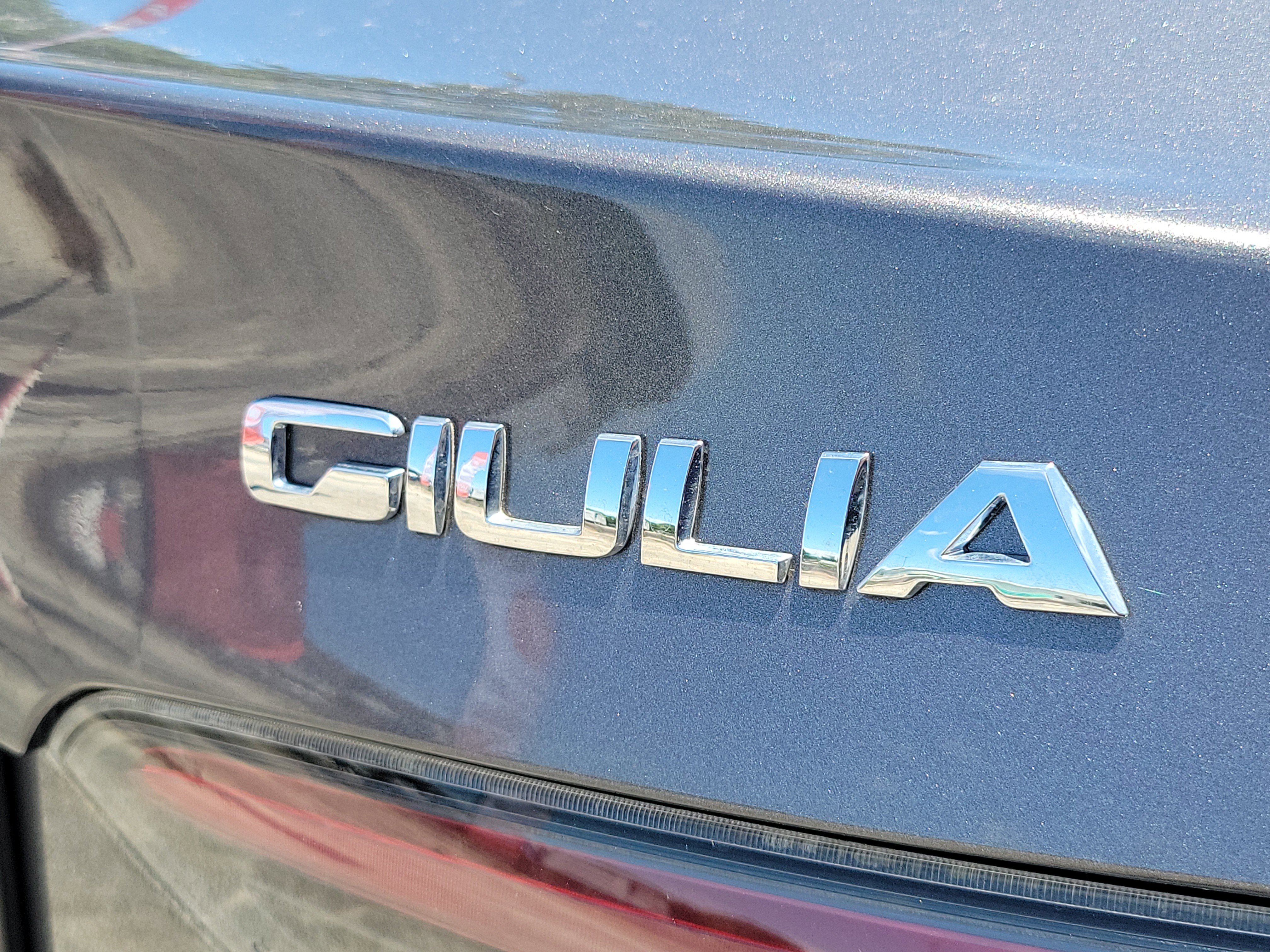 Used 2024 Alfa Romeo Giulia Veloce RWD image 6