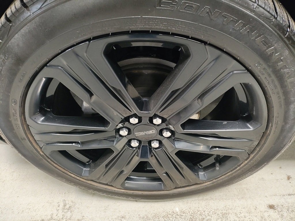 Used 2024 GMC Acadia Elevation w/ Black Edition image 20