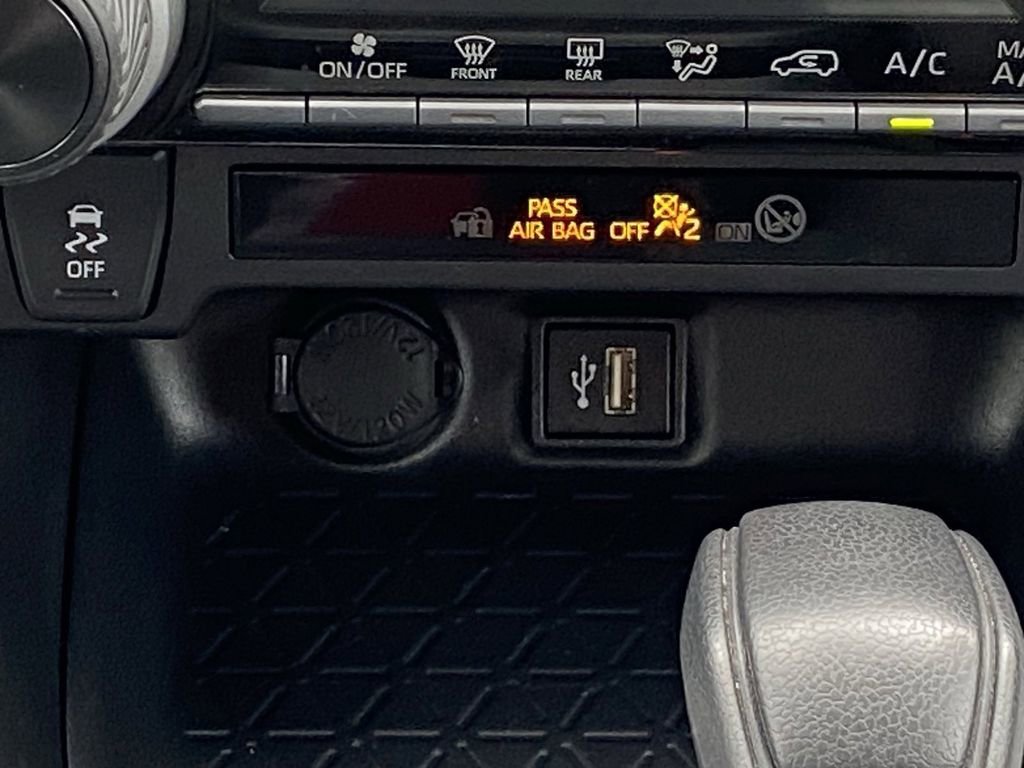 Certified 2025 Toyota RAV4 LE FWD image 33