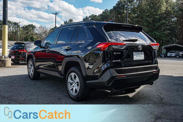 Used 2019 Toyota RAV4 LE image 13