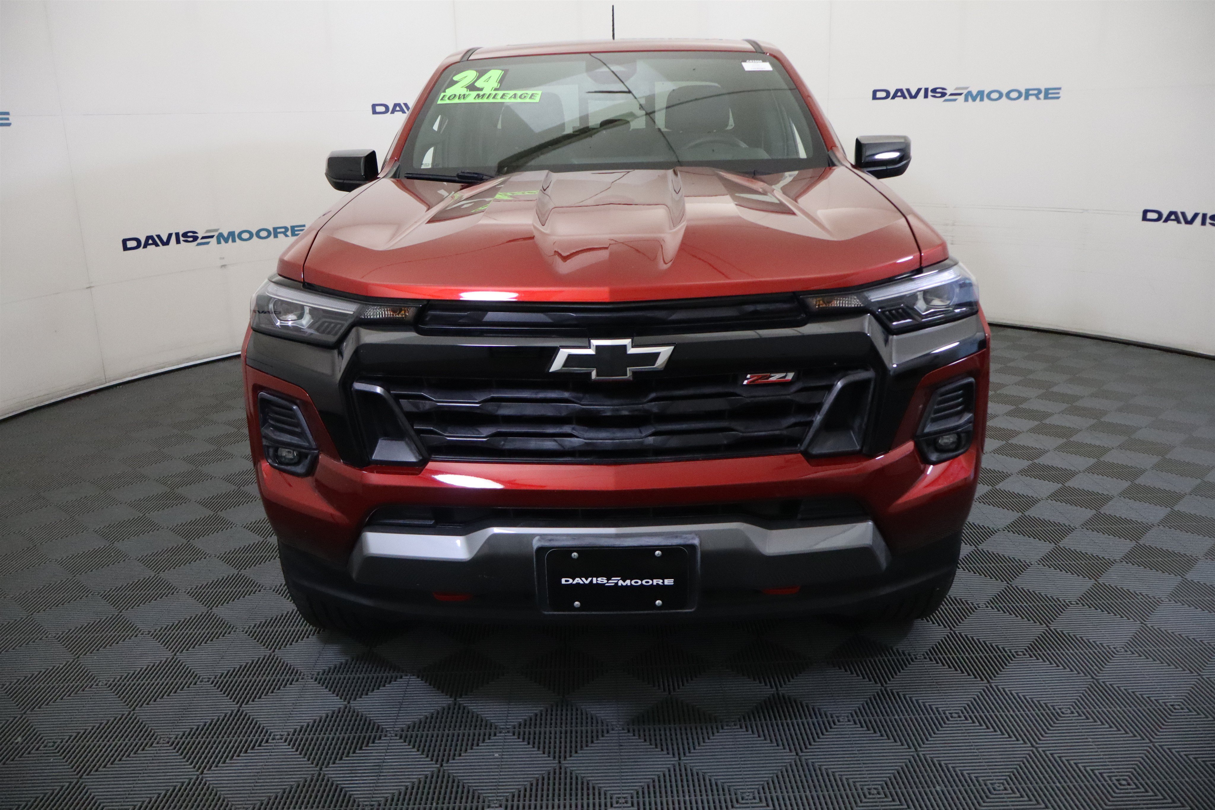 Used 2024 Chevrolet Colorado Z71 w/ Z71 Convenience Package 2 AWD/4WD image 14