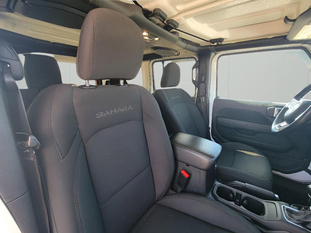 Used 2020 Jeep Wrangler Unlimited Sahara image 34