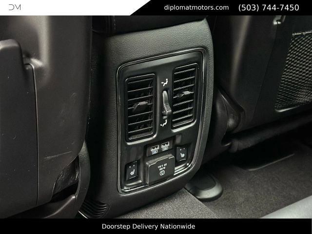 Used 2020 Jeep Grand Cherokee SRT AWD/4WD image 27