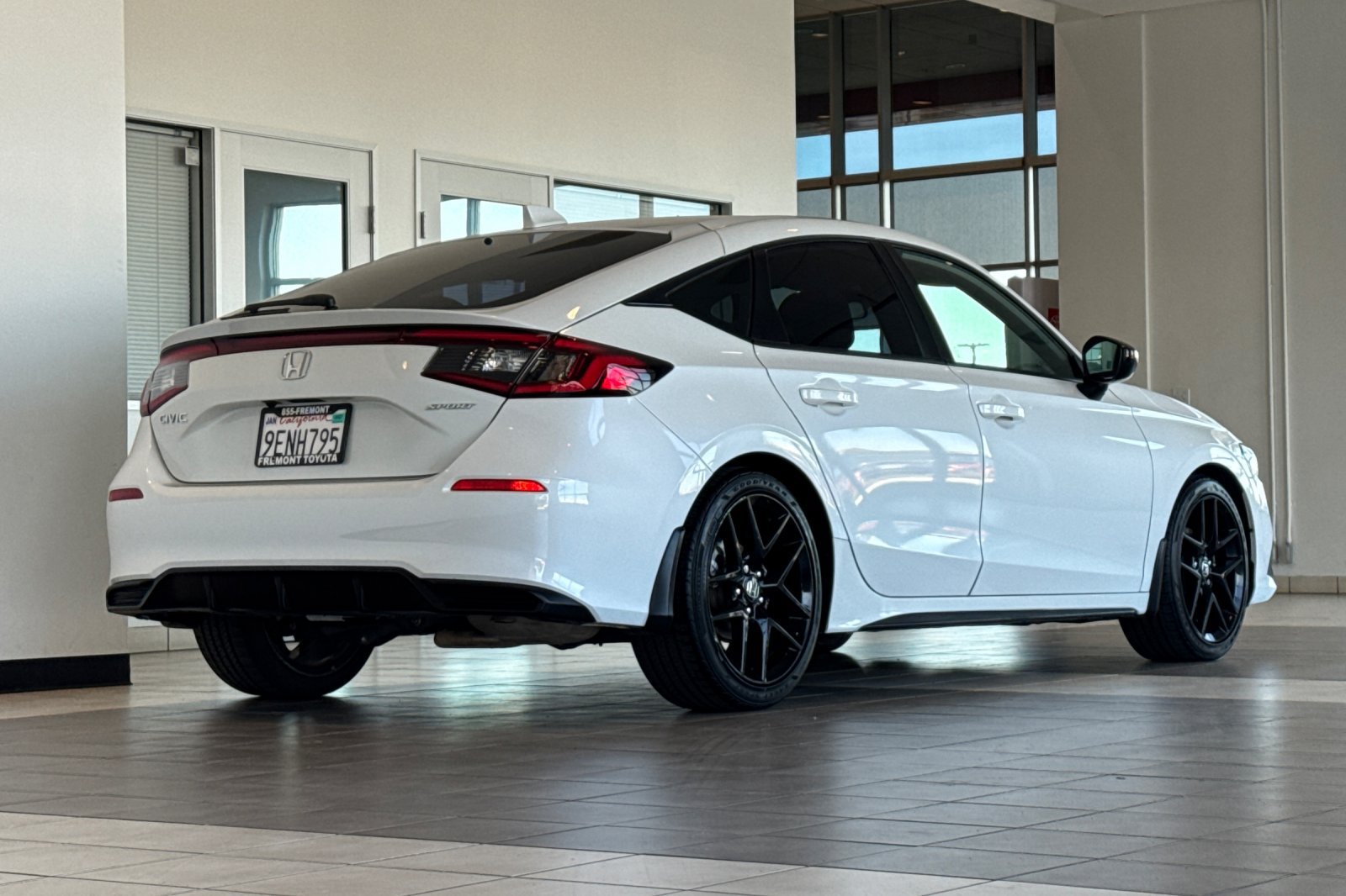 Used 2023 Honda Civic Sport image 4
