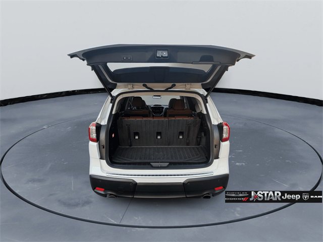 Used 2024 Subaru Ascent Touring w/ Popular Package #2 image 9