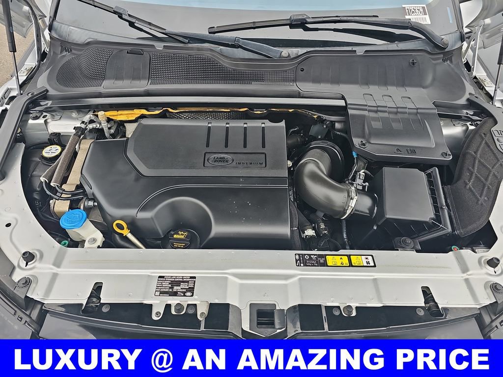 Used 2019 Land Rover Range Rover Evoque SE Premium image 32