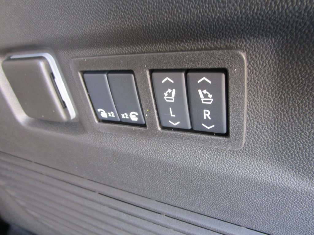 New 2027 Chevrolet Tahoe RST w/ Comfort Package RWD image 17