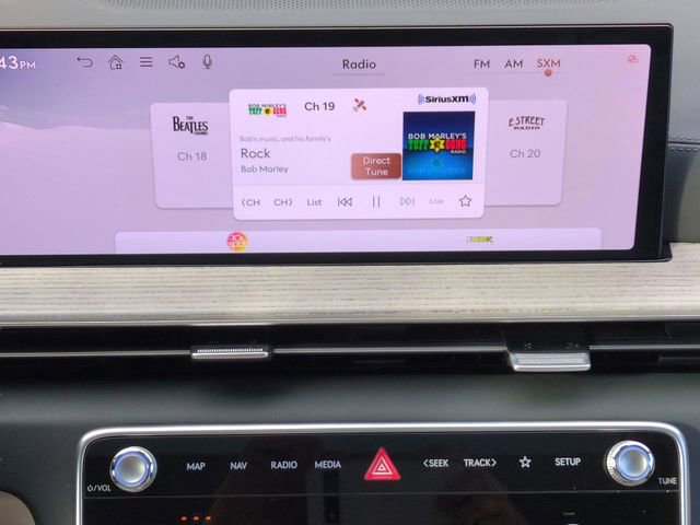 Certified 2025 Genesis GV80 2.5T Select image 22