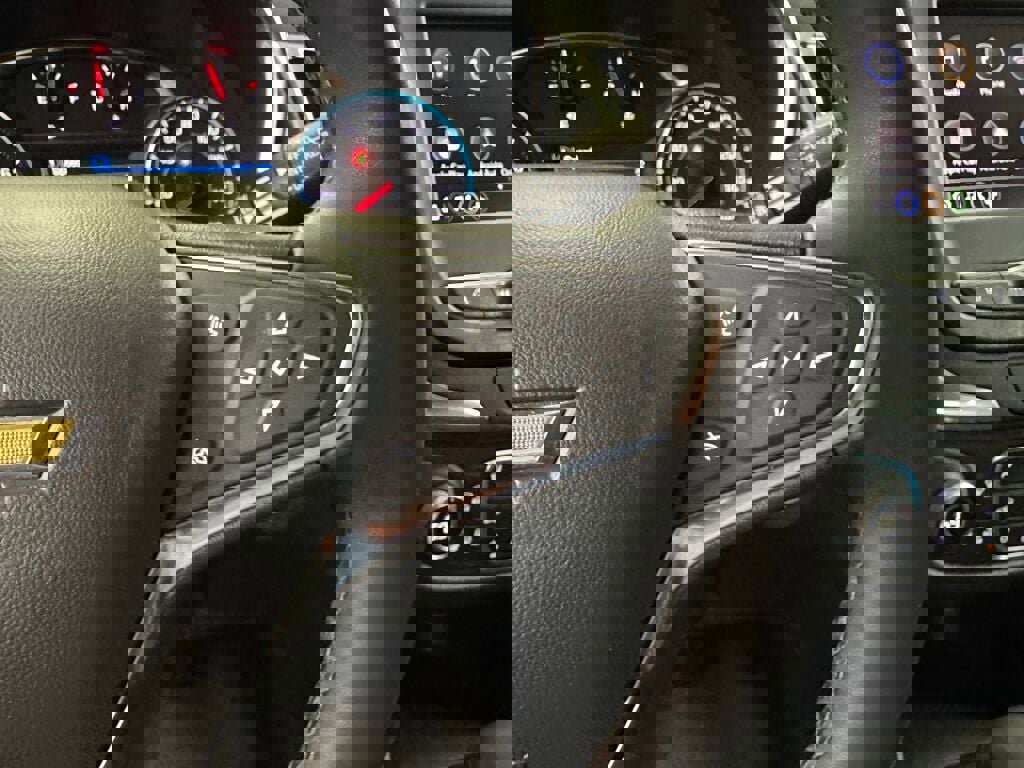 Certified 2024 Chevrolet Equinox LT w/ LPO, Floor Liner Package image 9