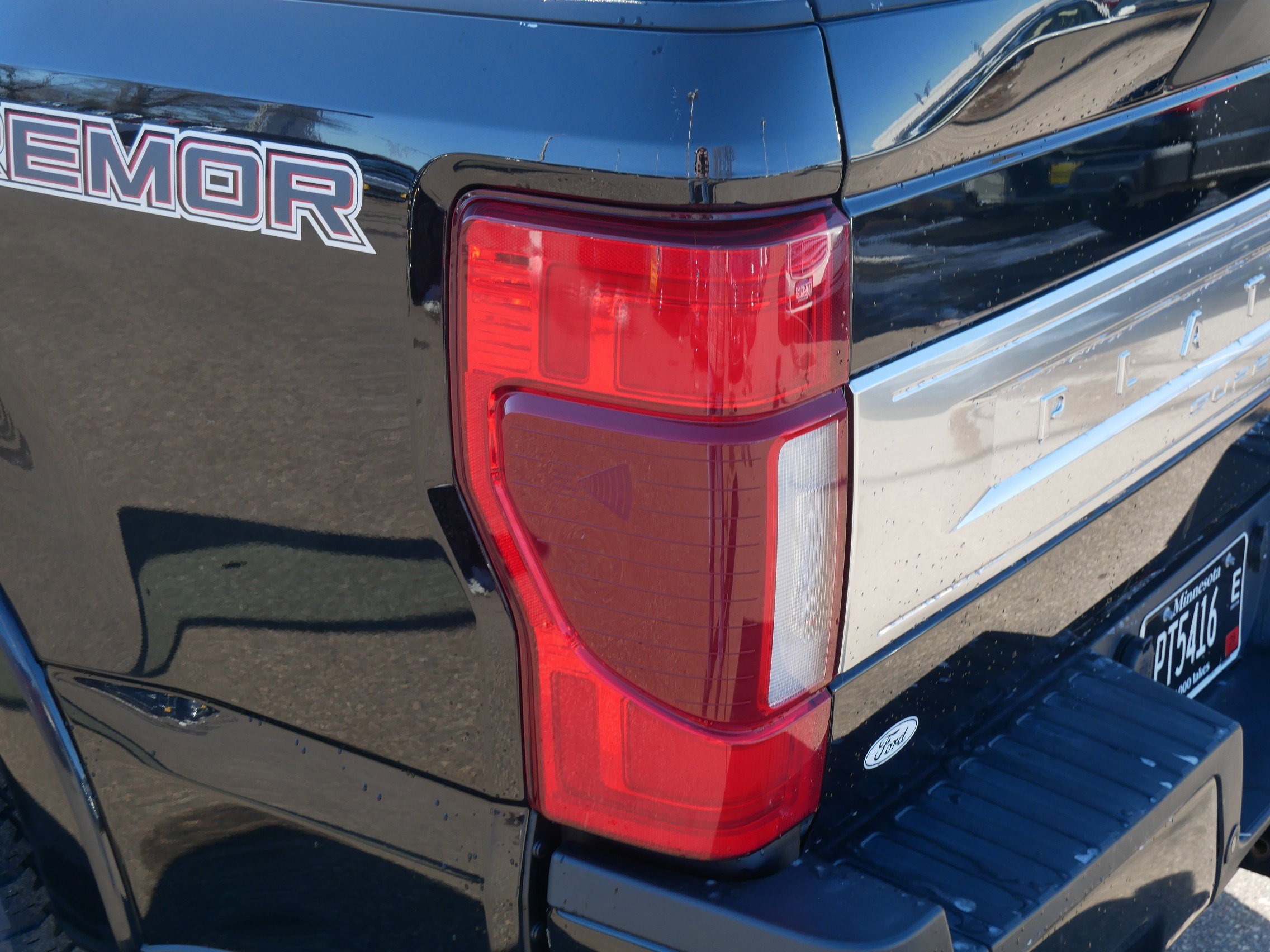 Used 2021 Ford F350 Platinum w/ Tremor Off-Road Package image 17