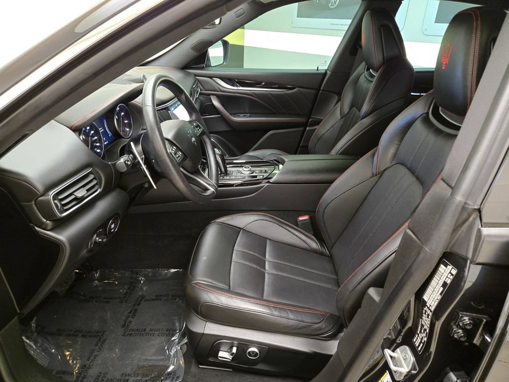 Certified 2024 Maserati Levante GT Ultima AWD/4WD image 17