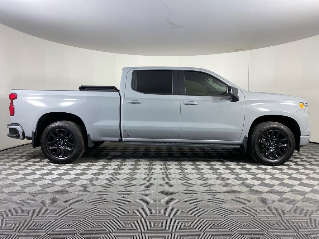 Used 2024 Chevrolet Silverado 1500 RST w/ Z71 Off-Road Package AWD/4WD image 8