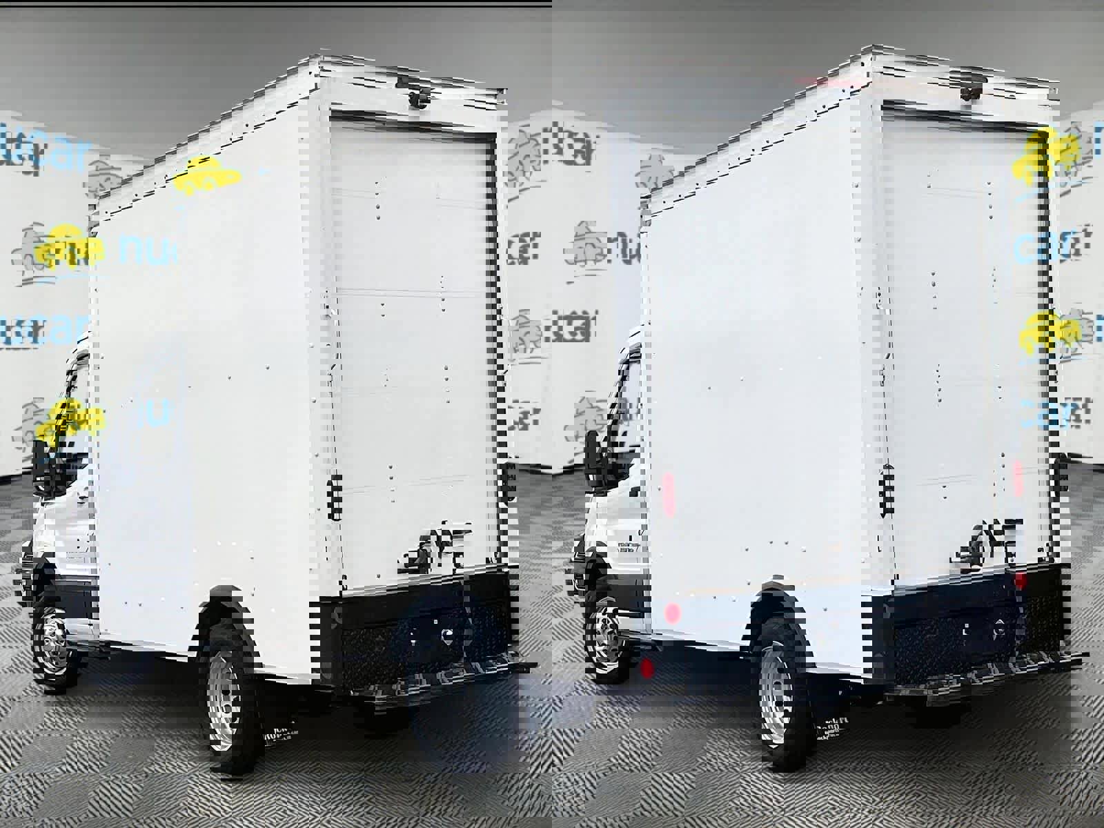 Used 2022 Ford Transit 350 DRW image 4