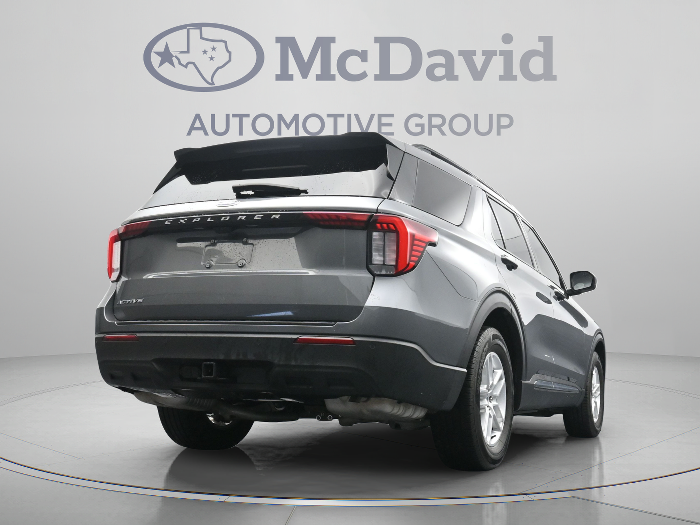 Used 2025 Ford Explorer Active RWD image 31