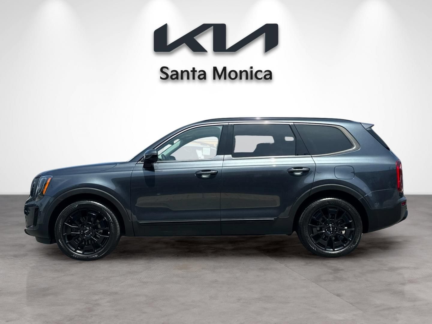 Certified 2022 Kia Telluride SX w/ SX Prestige Package AWD/4WD image 3
