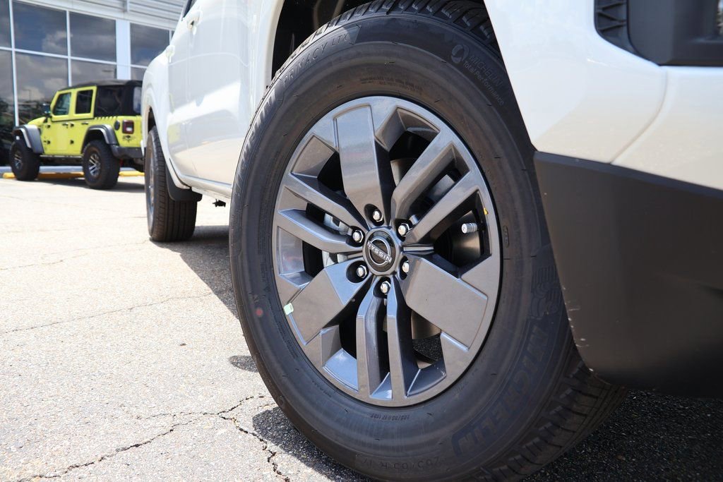 New 2025 Nissan Frontier SV w/ SV Convenience Package image 16