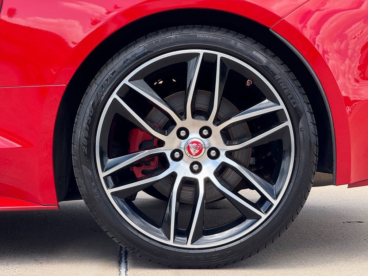 Used 2020 Jaguar F-TYPE Checkered Flag image 44