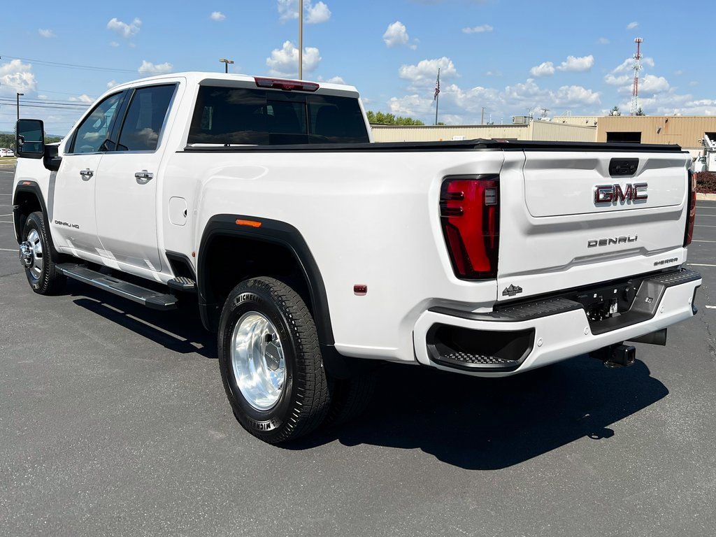 Used 2024 GMC Sierra 3500 Denali w/ Denali Reserve Package image 14