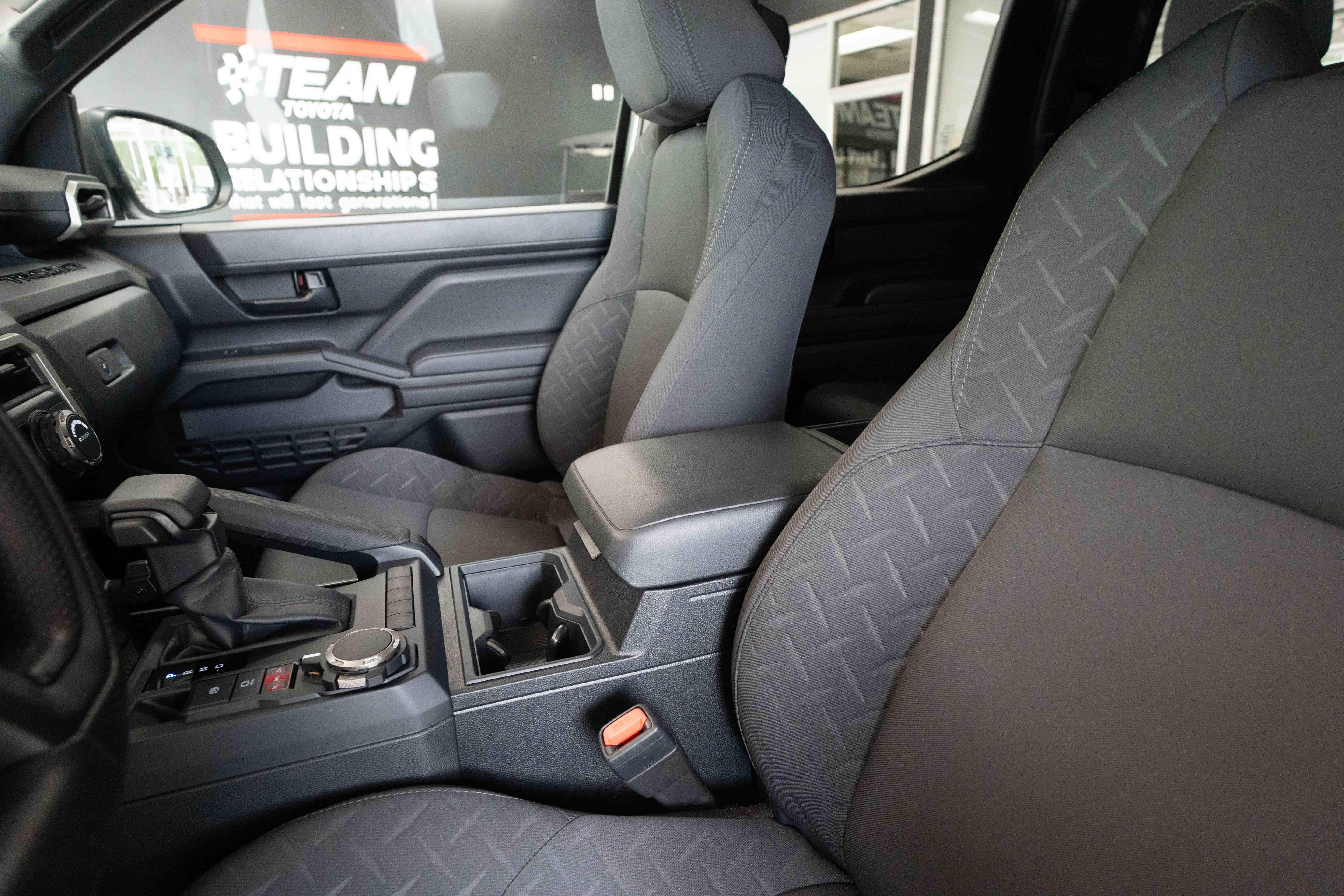 Used 2025 Toyota Tacoma SR w/ SR Upgrade Package AWD/4WD image 10